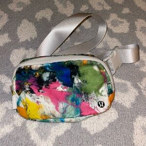 Rare lululemon multi color belt bag. Excellent condition